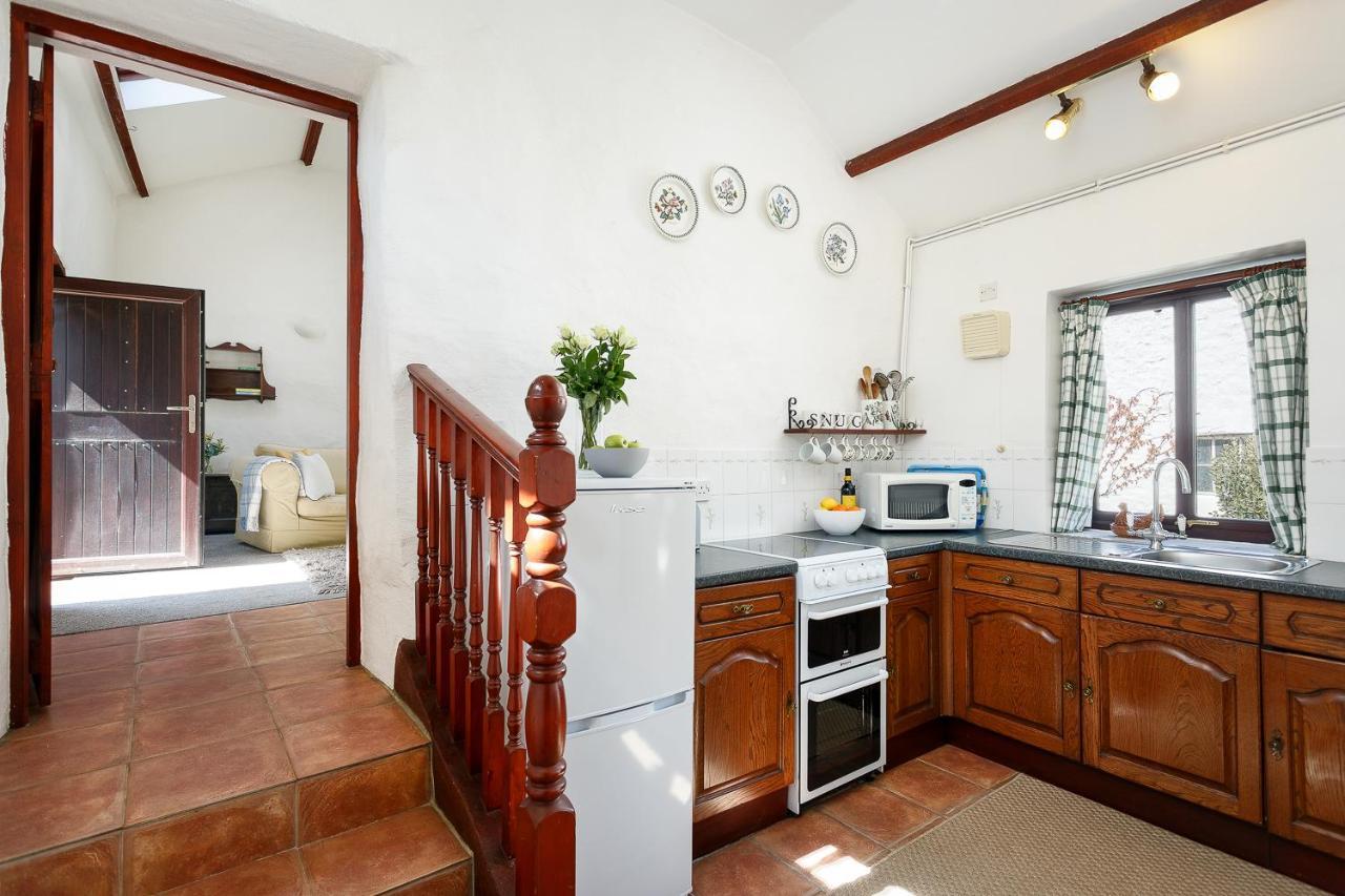 The Snug At Cornish Barn Holidays Truro Exterior photo
